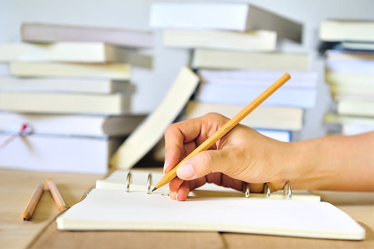 ノートにメモをする